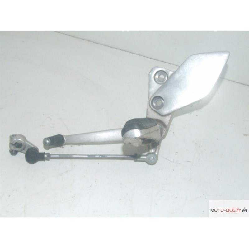 Platine repose-pied pilote gauche YAMAHA 1300 XJR