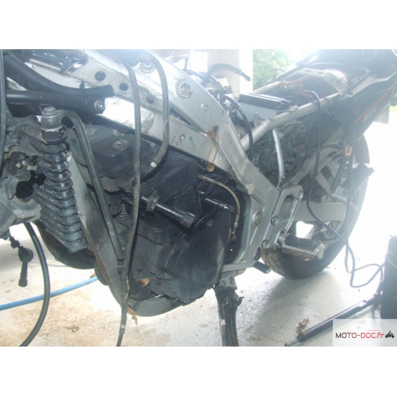 Moteur SUZUKI 1100 GSXF