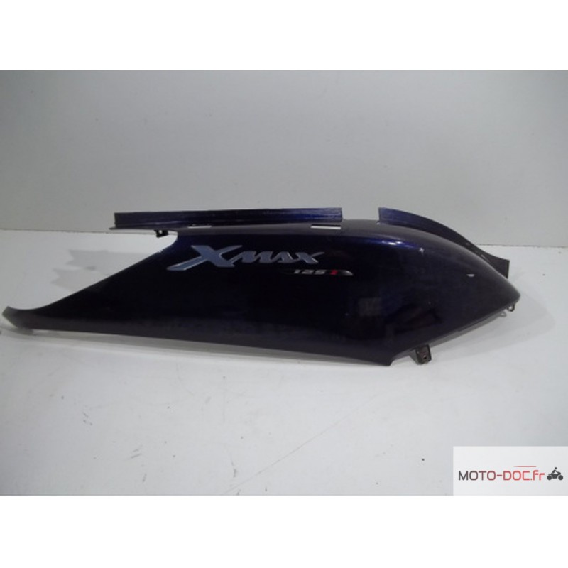 Flanc de selle droit YAMAHA 125 X-MAX